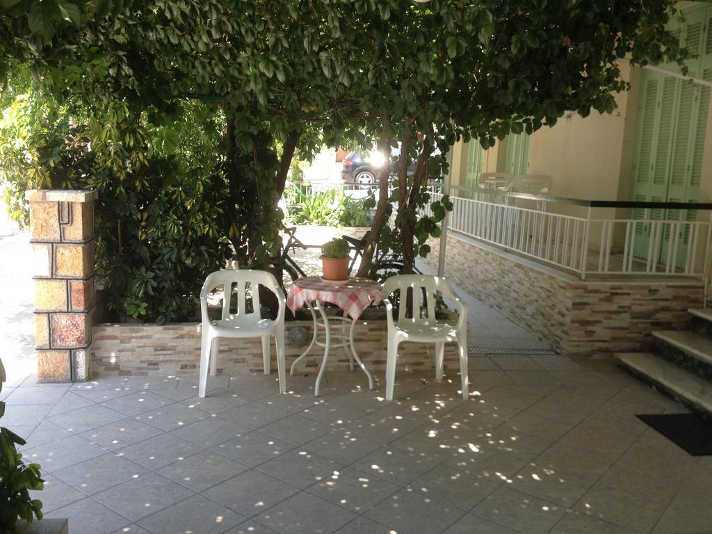 Mitrou Vasiliki Studios Λουτρά Αιδηψού Εξωτερικό φωτογραφία